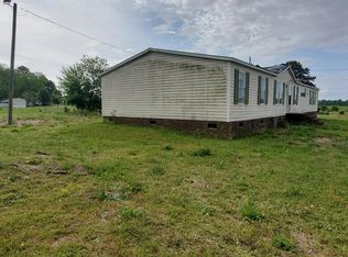 598 Waller Rd, Mount Olive, NC 28365