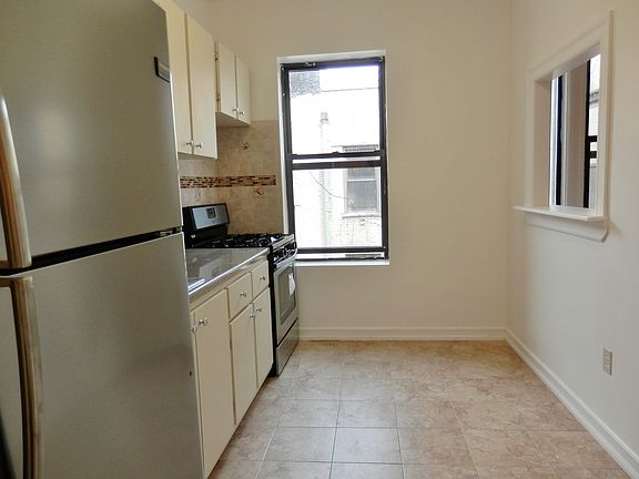 5th image of 716 Ocean Ave APT 2