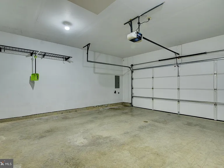 12838 Marblestone Dr — Photo 46