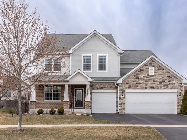 2627 Camden St, Geneva, IL 60134