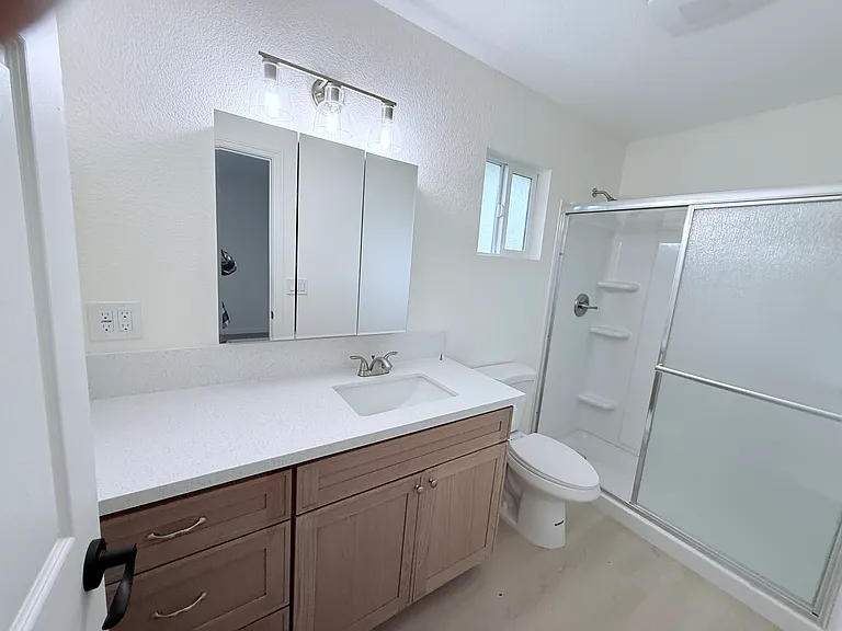 1561 Royal Way — Photo 12