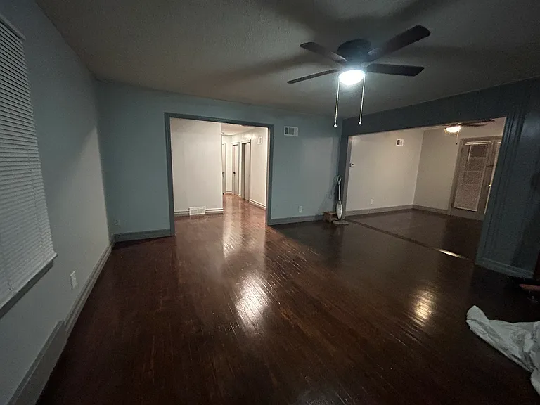 445 Missouri St — Photo 5