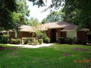 6059 Forest Green Rd, Pensacola, FL 32505