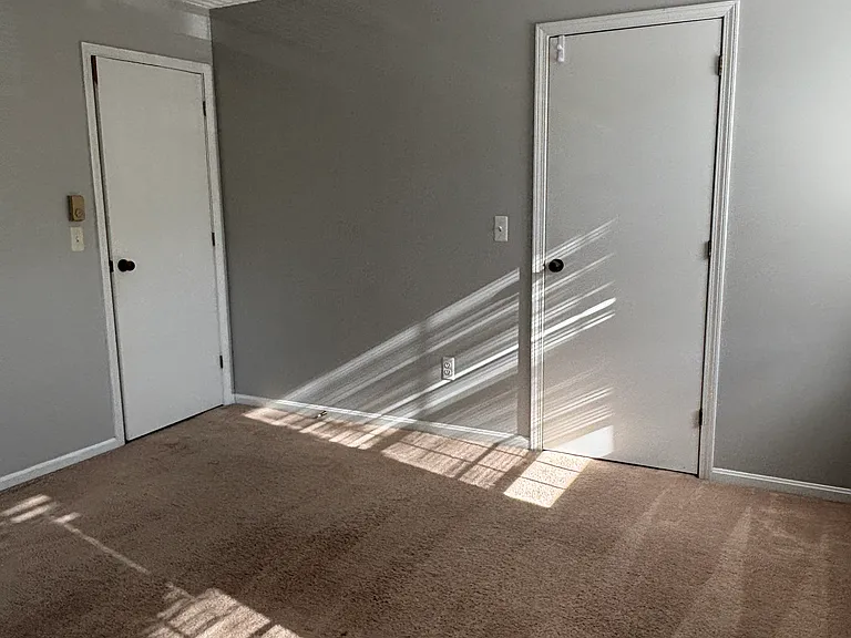 243 Twin Oaks Ter — Photo 35