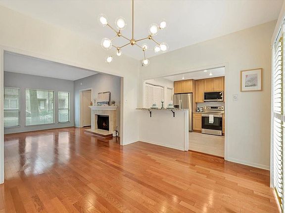 4th image of 11711 Memorial Dr APT 135