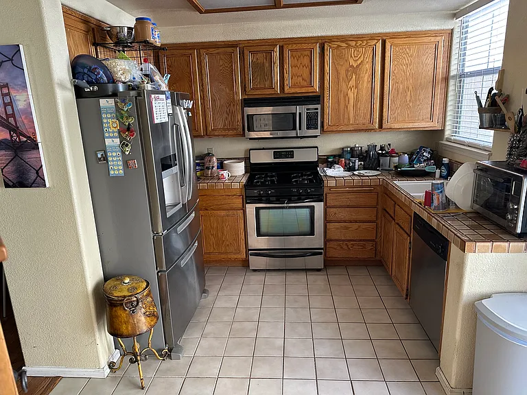 437 Camille Cir #14 — Photo 17