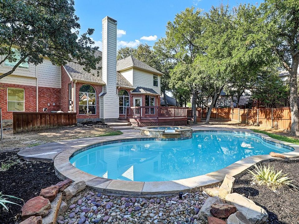 935 Crown Ct, Highland Village, TX 75077 | Zillow