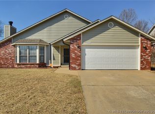1600 S Butternut Ave, Broken Arrow, OK 74012