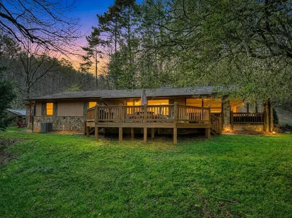 3693 Boardtown Rd, Ellijay, GA 30540