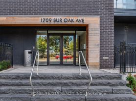 1709 Bur Oak Ave