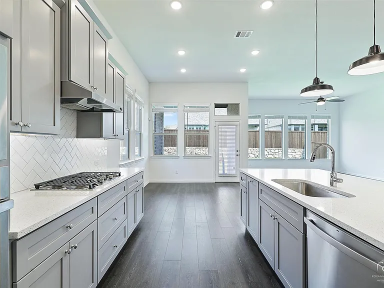 3011 Hobbs Ln — Photo 24