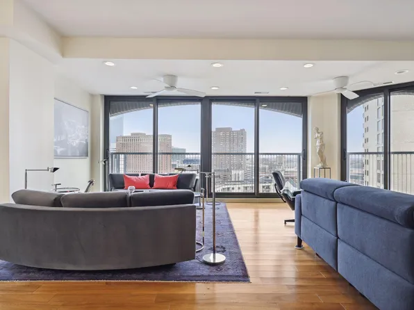 1201 Yale Pl APT 1307, Minneapolis, MN 55403