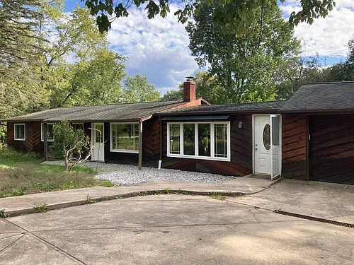 8525 S Spring Valley Park Dr Photo 1