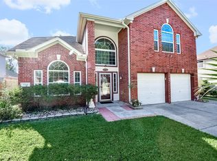 7706 Broken Arrow St, Baytown, TX 77521