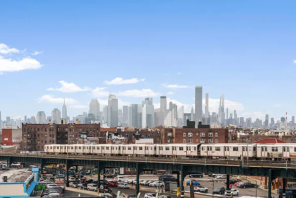 Rented by Compass | media 35