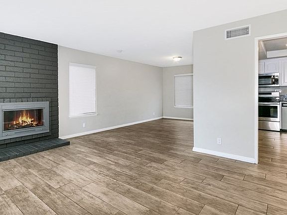 4th image of 1760 S Cypress Ave