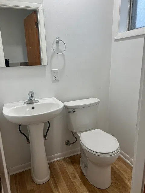 3 bed, 1.5 bath, 1120 sqft, $2,700 — Photo 4