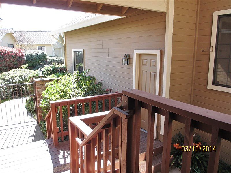 1st image of 100 Silver Creek Ln