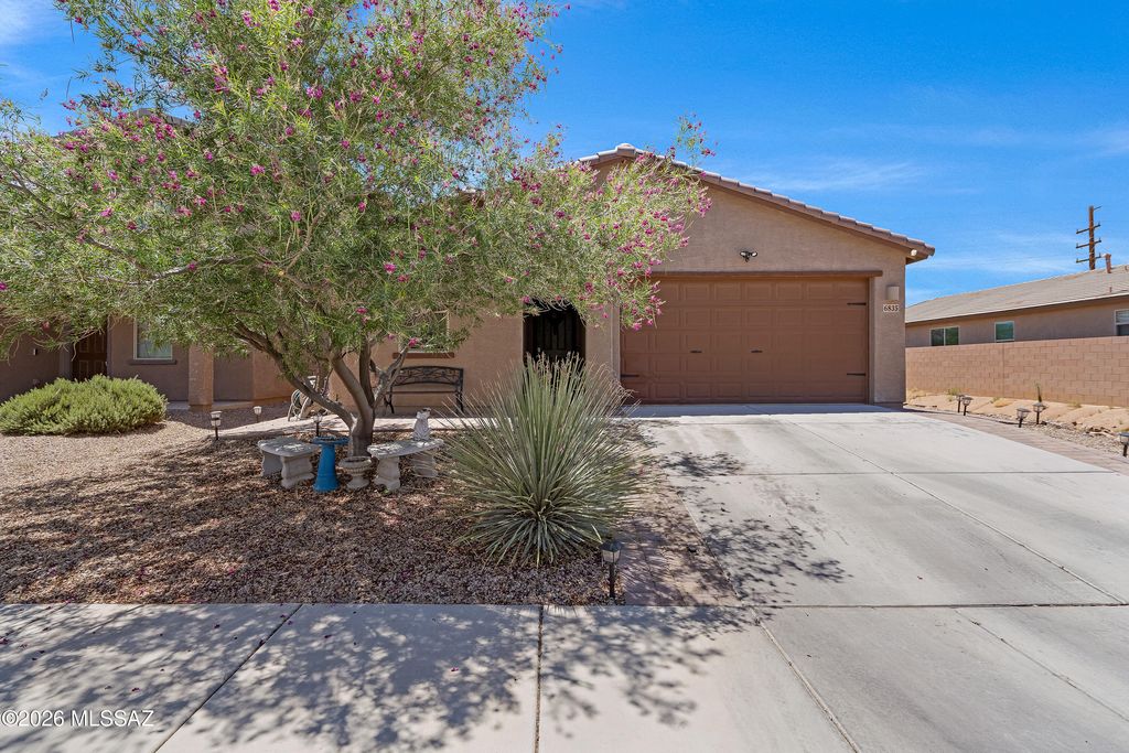 Apartment in Tucson, Pima - View 3