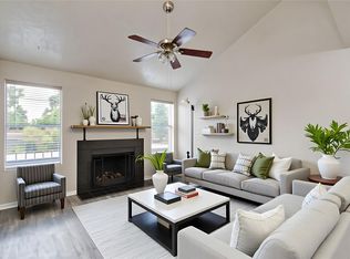 2021 Spenwick Dr APT 322, Houston, TX 77055