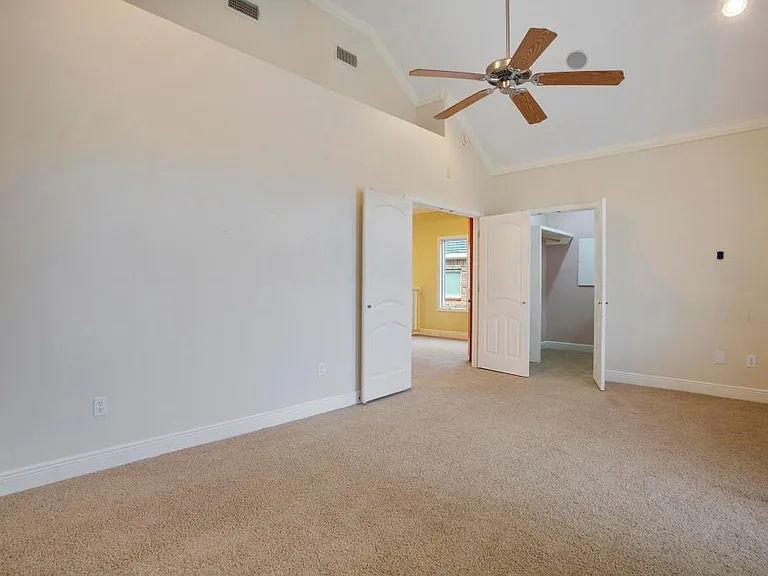 7516 Pinehurst Ct — Photo 32