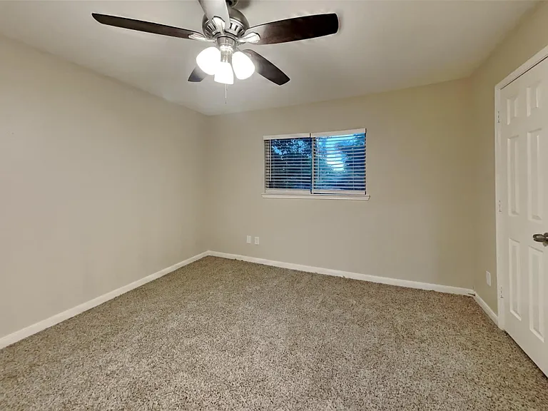 26871 Castlecliff Ln — Photo 11