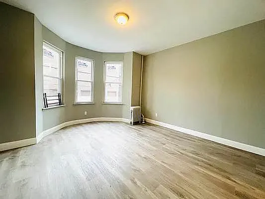 Rented by GROOME REALTY LLC | media 11