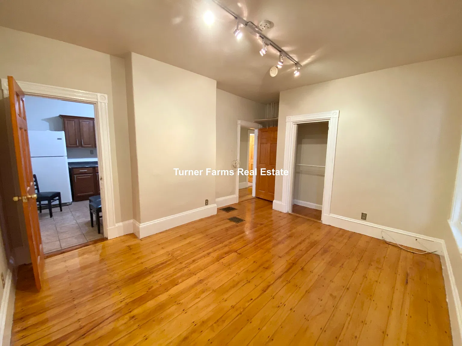 5 Sachem St — Photo 4