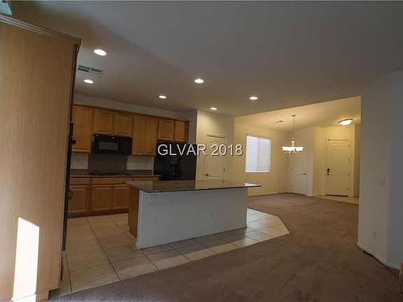 3rd image of 7359 Woodfall Glen St
