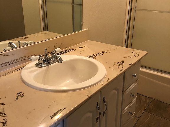 2nd image of 1441 Lewis St APT 7