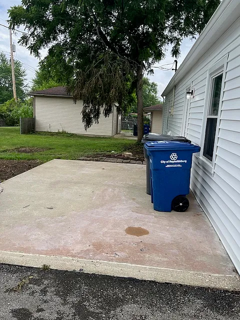3 bed, 1025 sqft, $1,550 — Photo 3