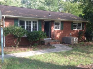 1304 Greenbriar St, Burlington, NC 27215