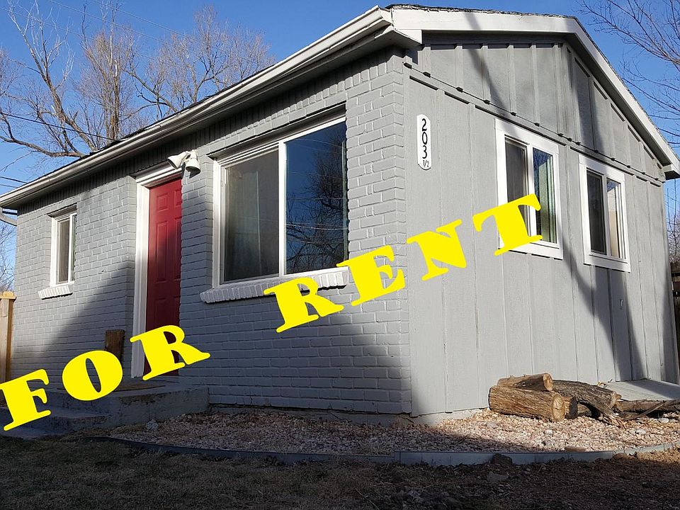 203 1/2 East Missouri - WELCOME HOME! Come On In...!