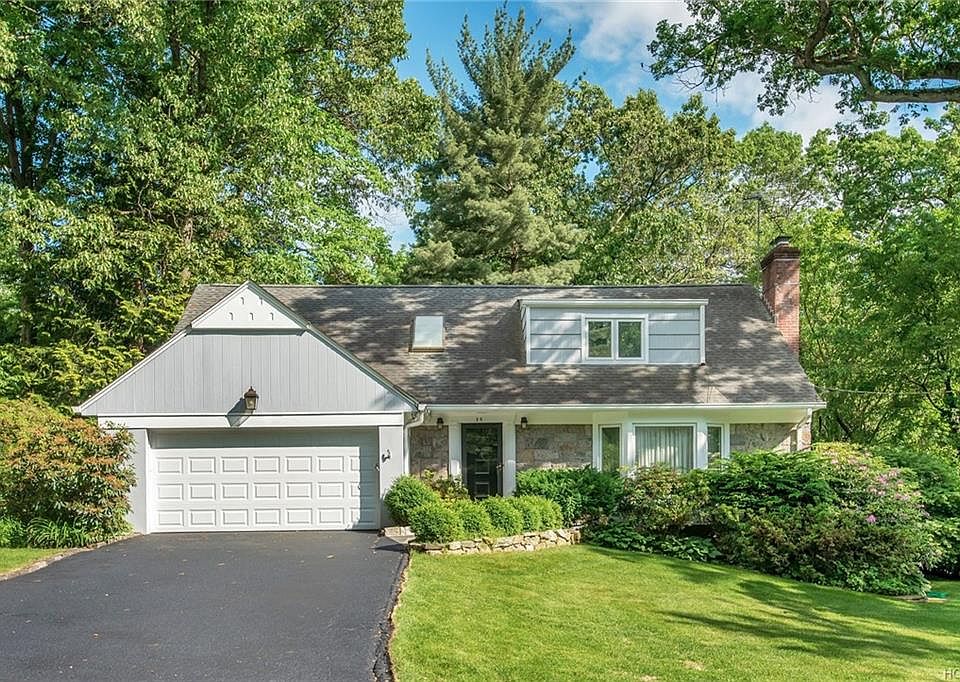 1st image of 35 Hemlock Dr