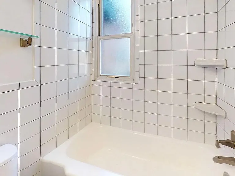 4000 Beecher St NW #101 — Photo 7
