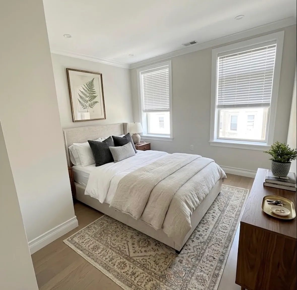 2 bed, 760 sqft, $3,400 — Photo 4