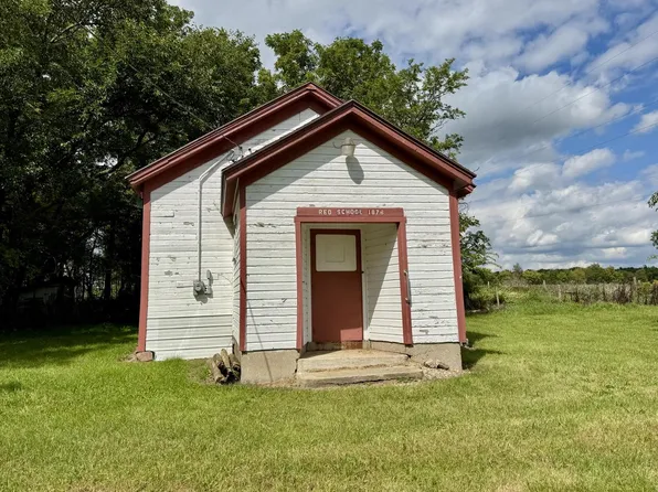 W8304 Peters ROAD, Sharon, WI 53585