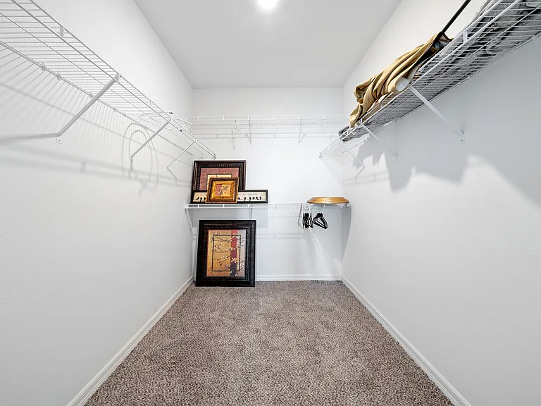 4819 Windy Hammock Way — Photo 8