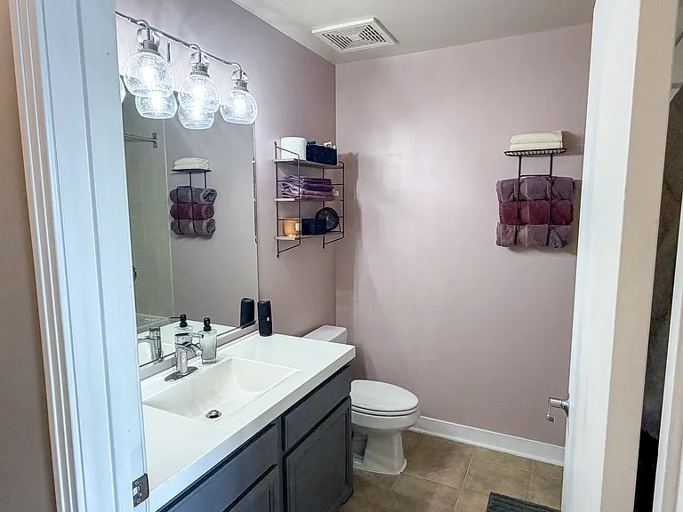 833 W 15th Pl #712 — Photo 6