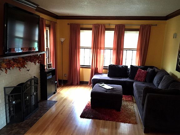 2nd image of 108 W Stewart Ave