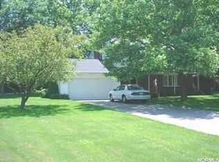 134 Buckingham Dr, Elyria, OH 44035