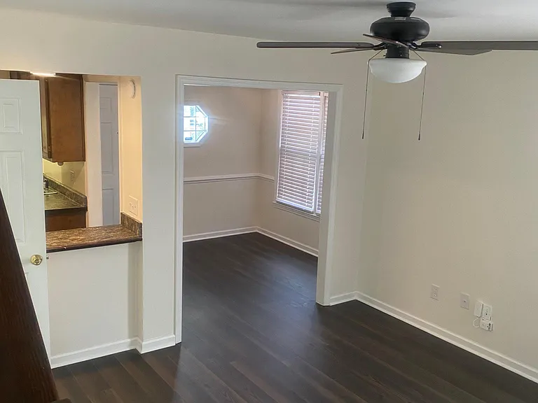 104 Elizabeth Darby Ln #1 — Photo 1