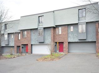 91 Trolley Crossing Ln #91, Middletown, CT 06457