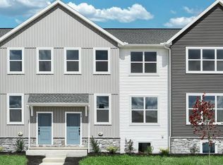 79 N Conifer Dr, Elizabethtown, PA 17022