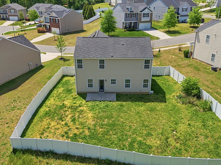 107 Zulabelle Ct — Photo 32