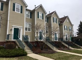 2412 Courtyard Cir UNIT 3, Aurora, IL 60506