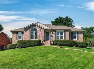 1208 Nightingale Ln, Goshen, KY 40026