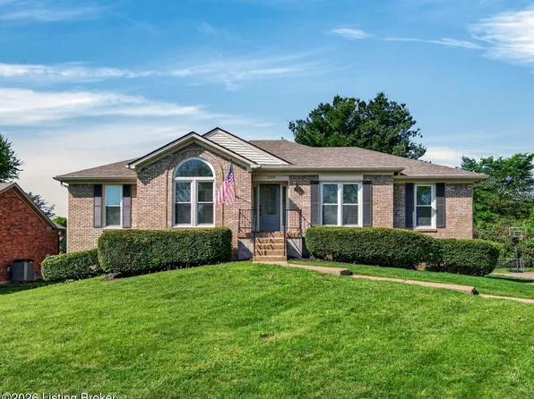 1208 Nightingale Ln, Goshen, KY 40026