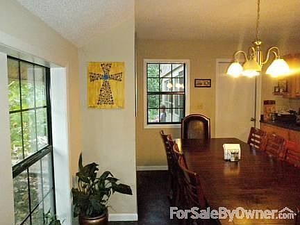 Kitchen is big and fully remodeled.
						:
						It is well designed for cooking and entertaining.