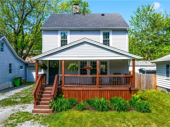 54 Marion Ave, Mogadore, OH 44260